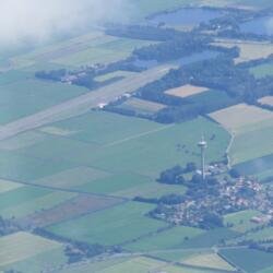 Sicht auf Flugplatz Leer-Papenburg aus dem Flugzeug