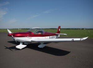 Portrait der D-MEDU am Flugplatz Bonn-Hangelar